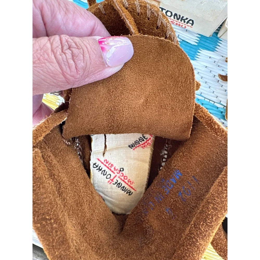 Vintage Minnetonka Kids Brown Suede Moccasin Boots Woven Trim Made in USA Size 4